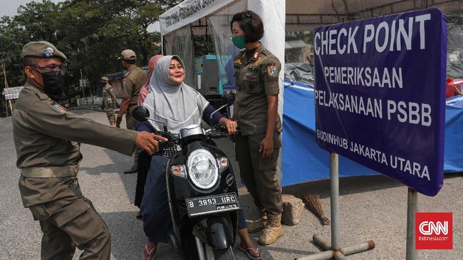 Kadin DKI Jakarta meminta Pemprov DKI Jakarta memperpanjang masa PSBB Transisi guna mengatasi lonjakan covid-19.