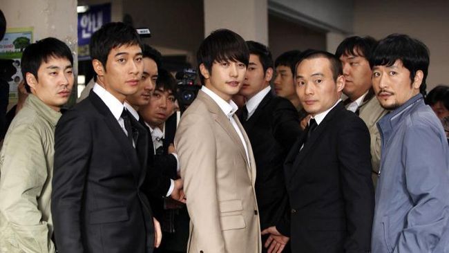 Acara K-Movievaganza Trans7 akan menayangkan film Korea Confession of Murder (2012) pada Kamis (16/9) pukul 00.15 WIB.
