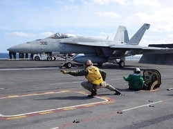 Jet Tempur F/A-18F Super Hornet Milik AS Jatuh di Laut Filipina