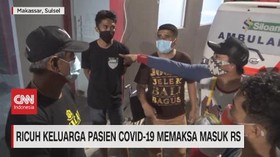 VIDEO: Ricuh Keluarga Pasien Covid-19 Memaksa Masuk RS