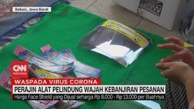 VIDEO: Perajin Alat Pelindung Wajah Kebanjiran Pesanan