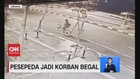VIDEO: Pesepeda Jadi Korban Begal di Jakarta