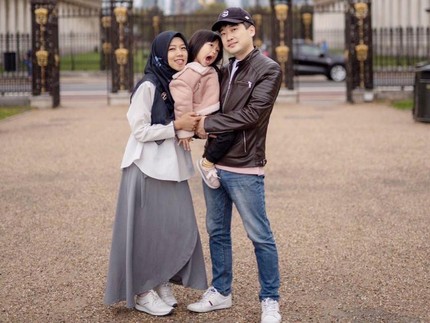 Kisah Hijaber Cilacap & Pria Korea, 7 Tahun Nikah dan Dikaruniai Anak Perempuan