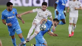 Klasemen Liga Spanyol: Madrid Pepet Barcelona