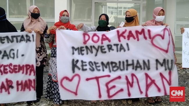 Warga Aceh Selatan memberikan dukungan ke pasien positif corona.