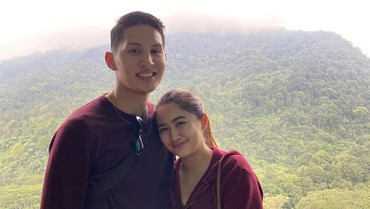 Move On dari Mikha Tambayong, Daniel Wenas Pacari Aktris Cantik