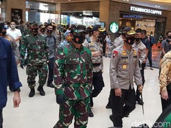 Panglima TNI dan Kapolri Cek Pengawalan New Normal di Pasar-Mal Semarang