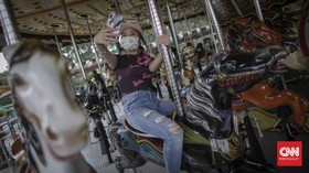 FOTO: Sepi Warga Ibu Kota Saat Wisata Kembali Dibuka