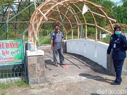 Lepas Penat, Pasien Corona di Klaten Diajak Mancing Biar Cepat Sembuh
