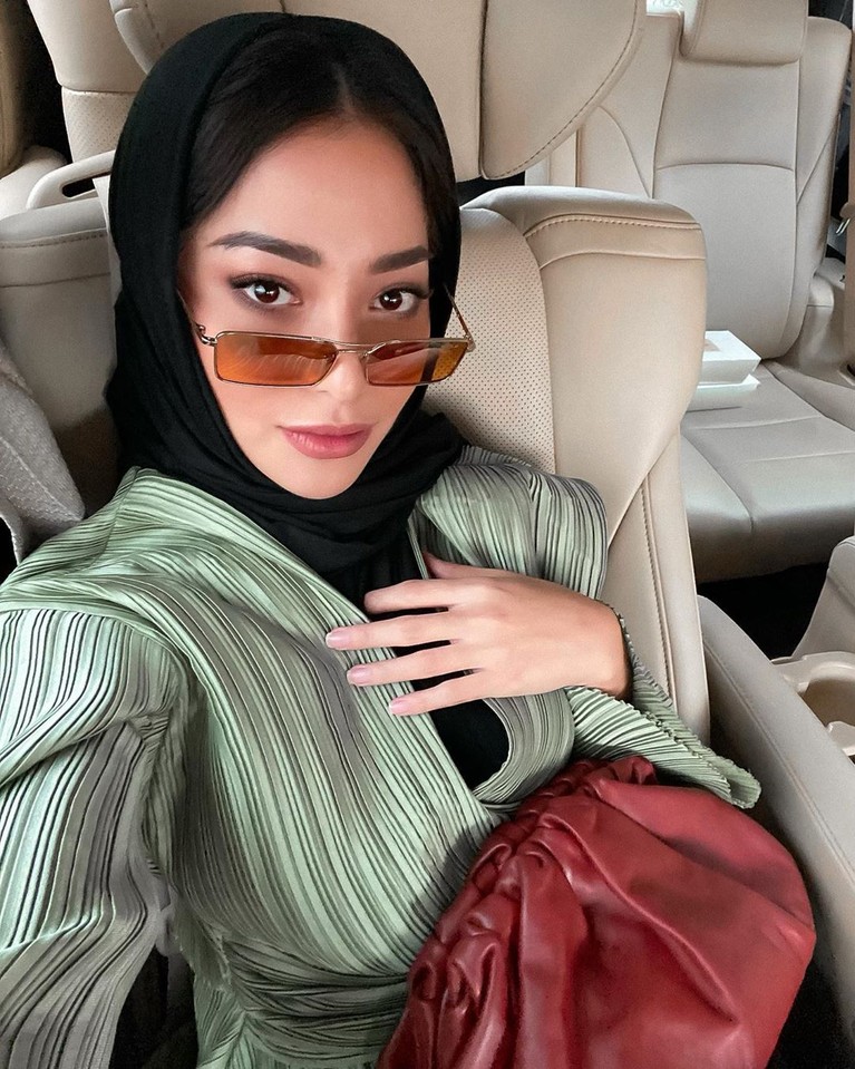 6 Gaya Terbaru Nikita Willy, Pilih Tertutup Usai Putus Cinta - Foto 1