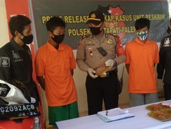 Polisi Tangkap 2 Bajing Loncat yang Bikin Resah di Palembang, 3 Masih Diburu