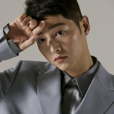 Film Baru Song Joong Ki Alami Perubahan Mendadak, Kenapa?