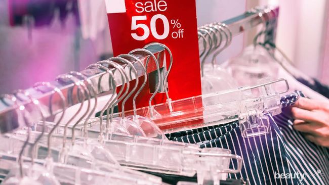 5 Toko Baju Minimalis Dan Modis Di Shopee Mulai Dari Rp75 Ribuan 5 Toko Baju Minimalis Dan Modis Di Shopee Mulai Dari Rp75 Ribuan