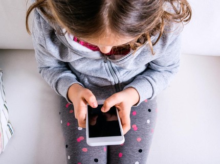 Anak Generasi Alpha Sulit Bersosialisasi? Ini 5 Saran Psikolog untuk Orang Tua