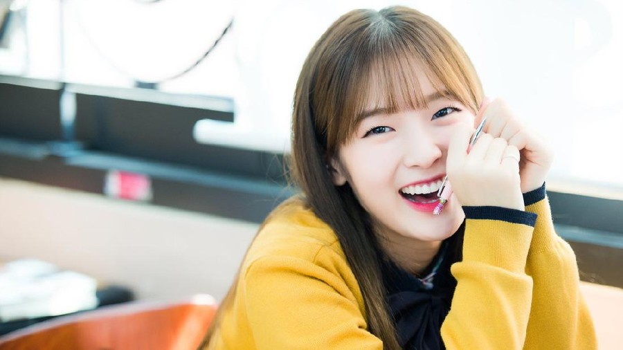 Arin Oh My Girl kini jadi member girlband paling populer