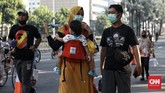 hari pertama CFD dibuka Kegiatan hari bebas kendaraan bermotor atau car free day (CFD) di Jakarta kembali dibuka. Minggu (21/6/2020). Pembukaan kembali CFD ini diiringi dengan sejumlah protokol kesehatan. CNN Indonesia/Andry Novelino
