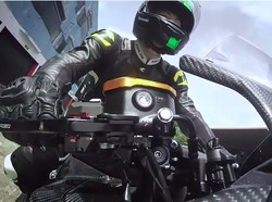 Modifikasi Kawasaki Ninja 250 4 Silinder Digeber di Sentul