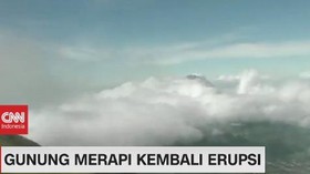 VIDEO: Gunung Merapi Kembali Erupsi