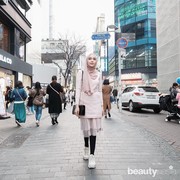 5 Ide Mix and Match Stocking dan Busana Hijab agar Tetap Santun