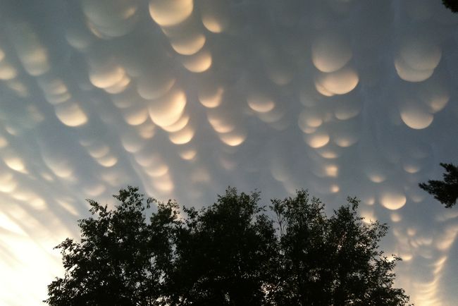 Mengenal Fenomena Awan Mammatus yang Muncul di Langit Irak