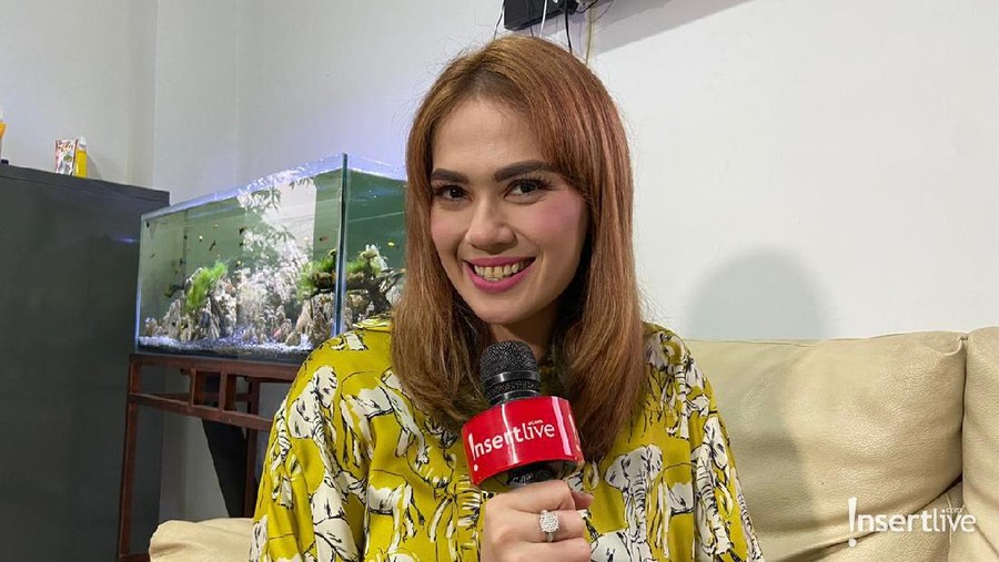 Cantik & Glamor, Catherine Wilson Rela Panas-panasan Demi Beri Bantuan