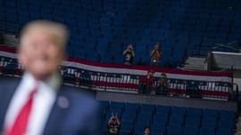 FOTO: Bangku Kosong Saat Kampanye Trump di Tulsa
