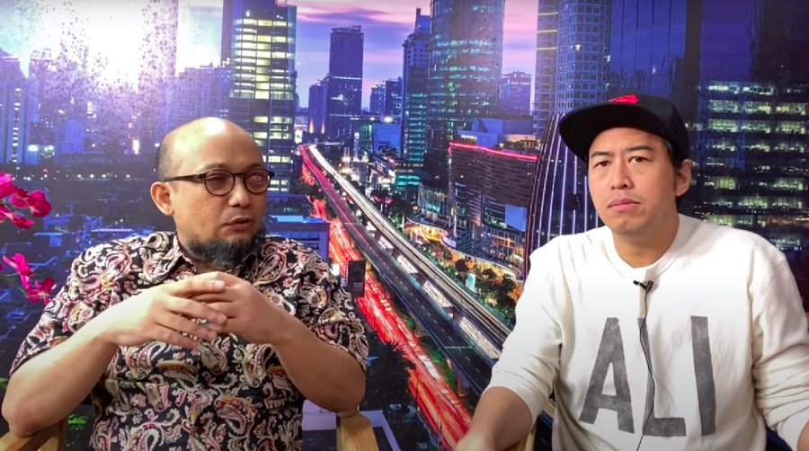 Novel Baswedan & Pandji Pragiwaksono