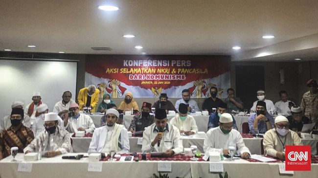 ormas islam Ratusan ormas Islam menggelar rapat koordinasi untuk menolak dan mendesak pemerintah dan DPR RI mencabut RUU HIP dari prolegnas di Jakarta