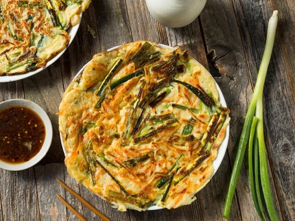Resep Pajeon, Pancake Daun Bawang Ala Korea Cocok untuk Camilan