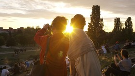 2 Hoaks dalam Viral Fenomena Solstis: Bencana dan Jadwal