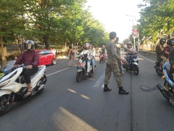 Pemkot Makassar Mulai Razia Masker, Saptol PP Catat Puluhan Pelanggar