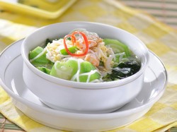 3 Resep Sayur Bening yang Segar, Bayam hingga Oyong Soun