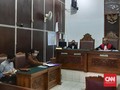 Polisi Mangkir, Praperadilan Ravio Patra Ditunda 2 Pekan