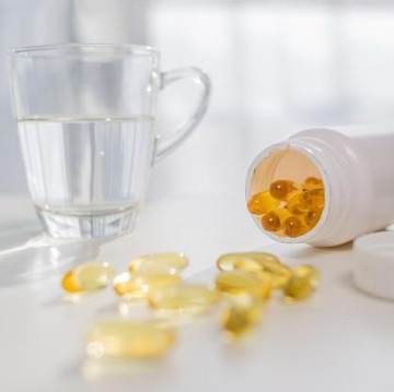 img-title Jangan Asal Minum, Ini yang Harus Kamu Ketahui Sebelum Mengonsumsi Suplemen