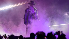The Undertaker Resmi Pensiun dari WWE