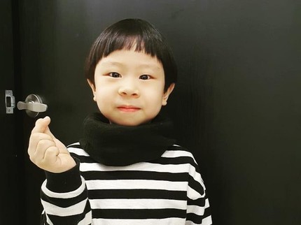 7 Potret Kim Jun, Pemeran U-Ju di Hospital Playlist yang Uwu Banget