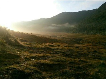img-title Ingin Coba Mendaki Gunung? Ini 7 Gunung yang Wajib Ditaklukan Pemula