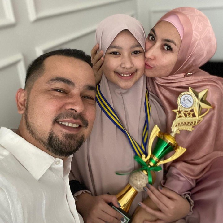 <p>Ya, ini terbukti lewat unggahan orangtuanya, bahwa saat lulus SD saja, Aquene sudah hafal sekitar 6 juz. (Foto: Instagram @djorghisultan)</p>