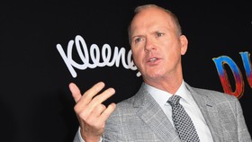 Michael Keaton soal Batgirl Gagal Tayang: Keputusan Bisnis Terbaik