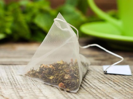 3 Tips Merawat Wajah Pakai Kantong Teh Celup Menurut Ahli Kecantikan