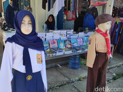 Tahun Ajaran Baru 2020 Dimulai Juli, Toko Perlengkapan Sekolah di Maros Sepi