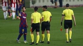 Injak Kaki Pemain Bilbao, Messi Beruntung Tak Diusir Wasit