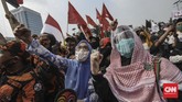 Demo Tolak RUU HIP Massa pengunjuk rasa tolak Rancangan Undang-Undang Haluan Ideologi Pancasila (RUU HIP) menggelar aksi demo di depan gerbang area kompleks MPR/DPR, Rabu, 24 Juni 2020. CNN Indonesia/Bisma Septalisma