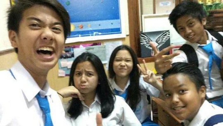 5 Potret Kedekatan Zidny Lathifa dengan Keluarga Iqbaal Ramadhan - Foto 1