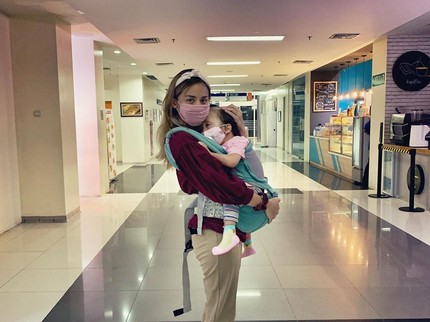 Alami Clubfoot, Anak Bungsu Joanna Alexandra Harus Dipasang Gips Lagi