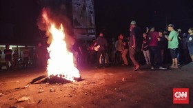 Aksi Penolakan TKA China di Kendari Berujung Bentrok