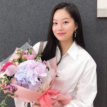 Park Yoo Na Siap Bertemu Lagi dengan Cha Eun Woo di Drama 'True Beauty'