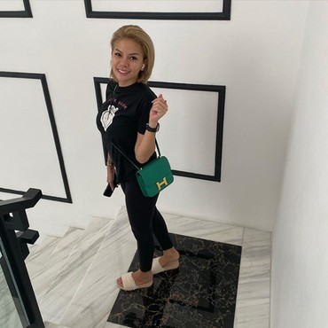 Nikita Mirzani Rilis Obat Kuat hingga Kiky Saputri Dapat Bogem Mentah