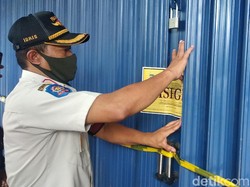 Nekat Buka, Tempat Spa di Bandung Disegel Satpol PP