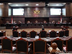 Mahkamah Konstitusi Tolak Permohonan Batalkan UU IKN!